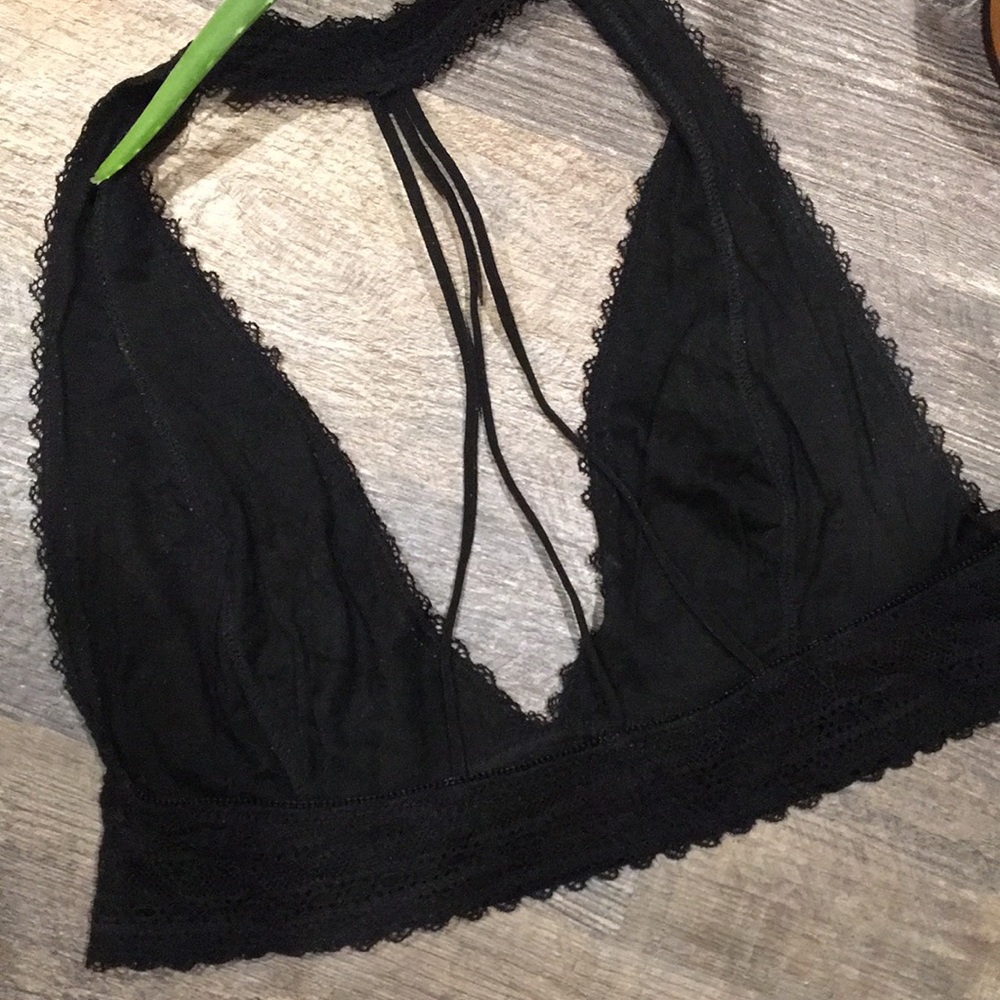 SOLD 🌸UO Halter Bralette 🌸 - Picture 3 of 4